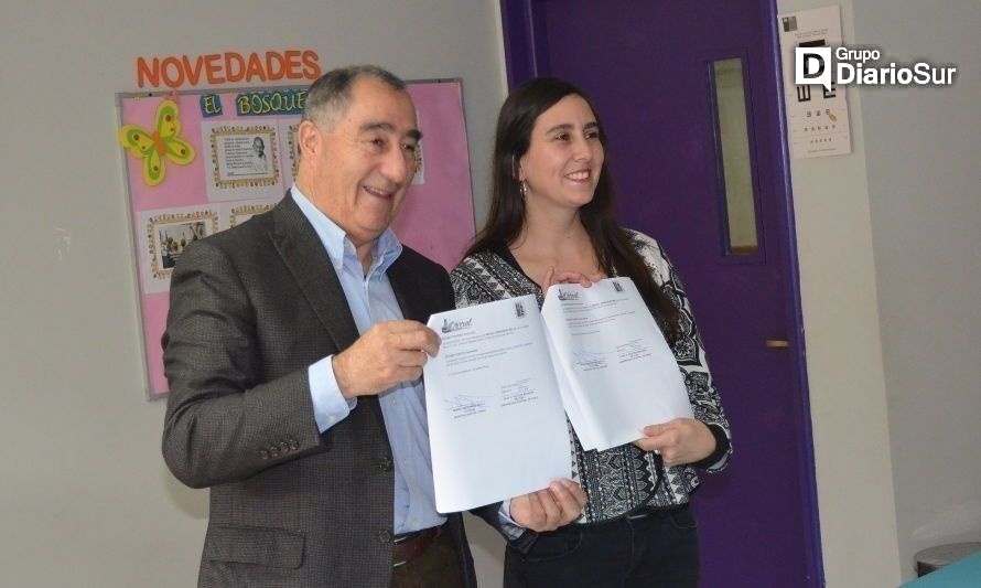 Alta UACh firmó convenio de colaboración con Municipalidad de Corral