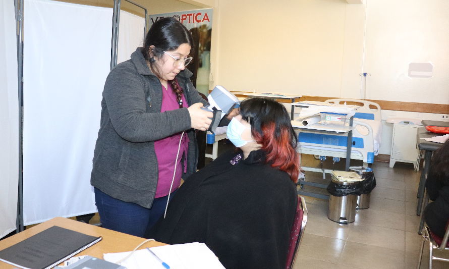 Iniciativa de vecinos de Santa Rosa Chica beneficia a estudiantes con lentes ópticos