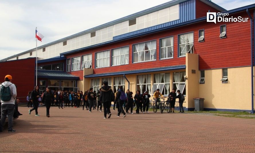 Colegio de Paillaco se suma a programa de Liceos Bicentenarios 2023