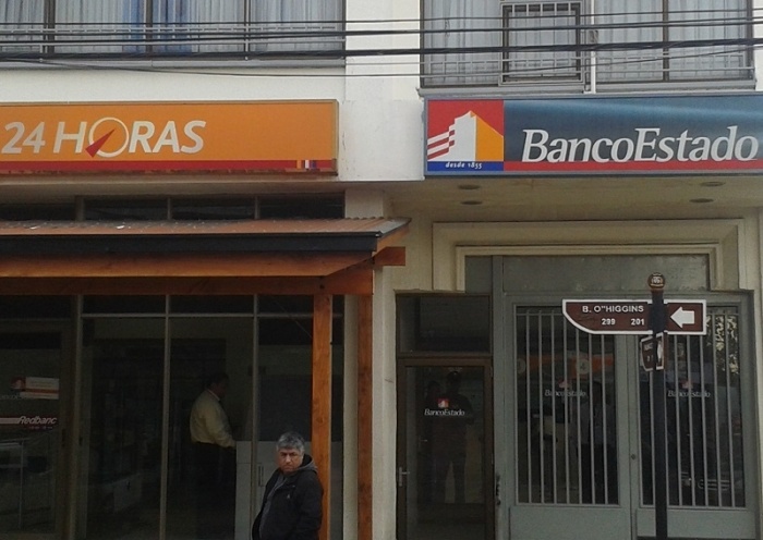 Dirigentes sociales solicitan más cajas para mejorar atención de clientes en BancoEstado de Paillaco