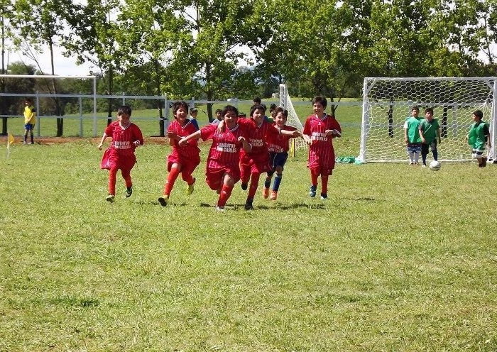 Niños y niñas vivieron emocionantes experiencias en el Primer Campeonato Interescolar de Futbolito San Antonio 2013