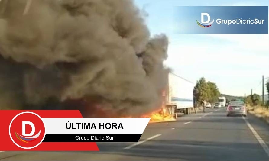 Incendio de camión interrumpe acceso y salida sur de Valdivia