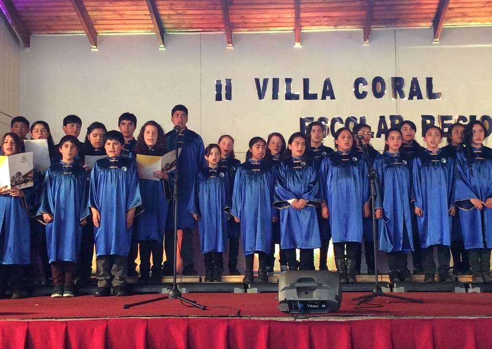 Cientos de niños participaron en el encuentro coral de la Escuela Proyecto de Futuro