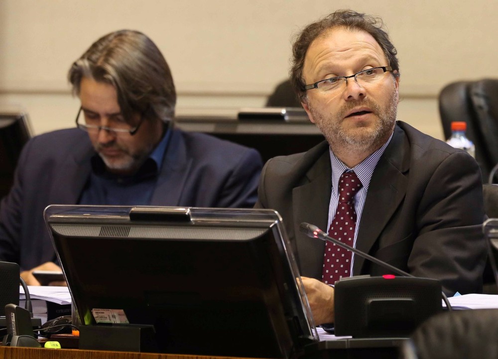Senador De Urresti:  “Esta norma cubre vacíos legales y avanza a estándares ambientales OCDE en la materia”