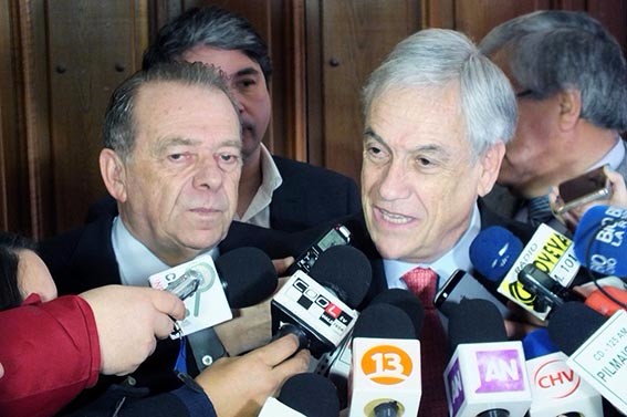 Presencia de ex Presidente Piñera en Valdivia fue interpretada como gesto de unidad del sector