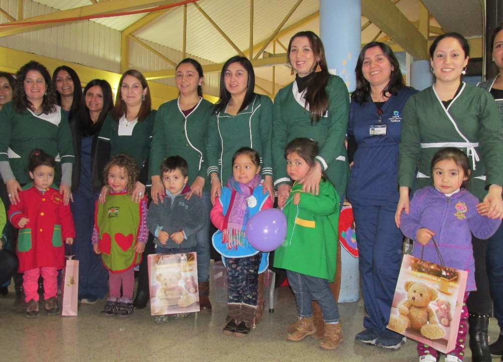 Jardines JUNJI celebraron Mes de la Lactancia Materna con exposición en CESFAM de Paillaco