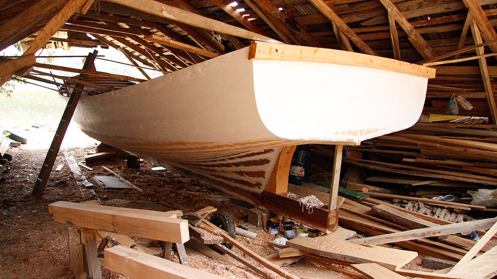 Presentan proyecto que busca exención de pago de concesiones marítimas para carpinteros de ribera