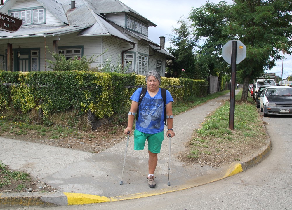 Paillaco avanza en accesibilidad universal realizando rebajes a cruces peatonales de la ciudad