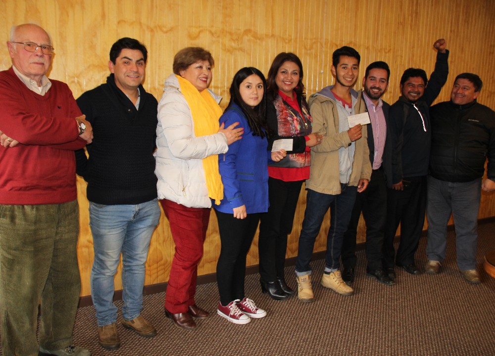 Municipalidad de Paillaco entregó Beca de Incentivo a la Educación Superior a 310 estudiantes