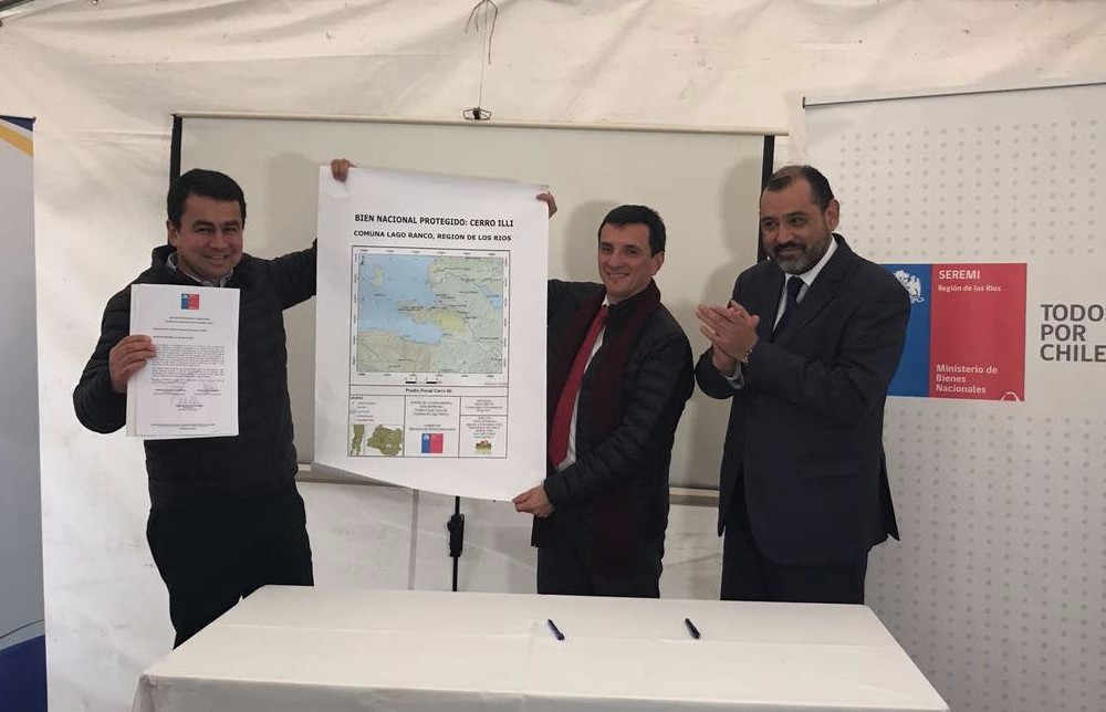 Gobierno entregó concesión de uso gratuito de Cerro Illi al municipio de Lago Ranco