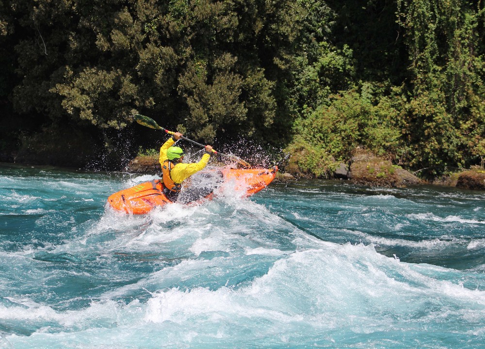 ​​Realizarán expedición en kayak por los ríos Futa y Tornagaleones