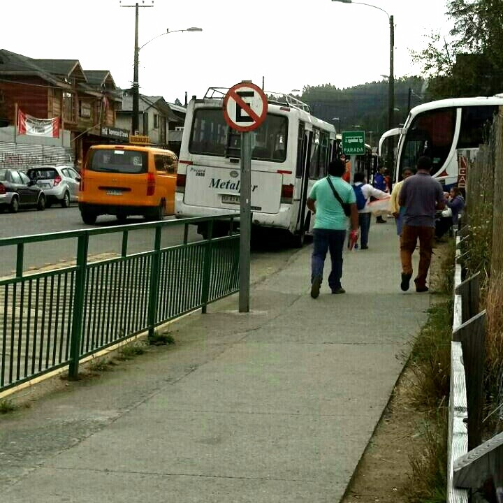 Municipio retrocede: buses continuarán en el centro de Futrono