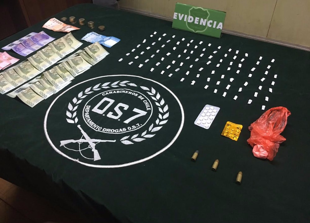 Menor de 17 años fue sorprendida comercializando drogas en población de Valdivia